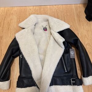 Vince Camuto Women’s Faux-Shearling Aviator Jacket